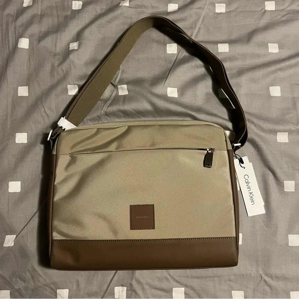 NWT Calvin Klein - Laptop Bag